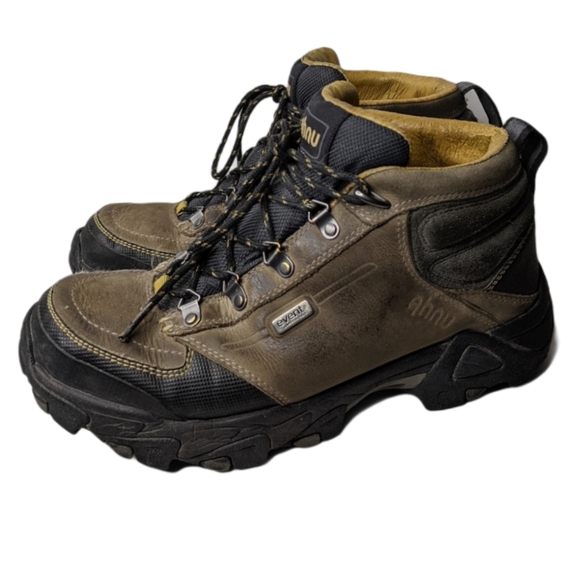 ahnu hiking boots mens